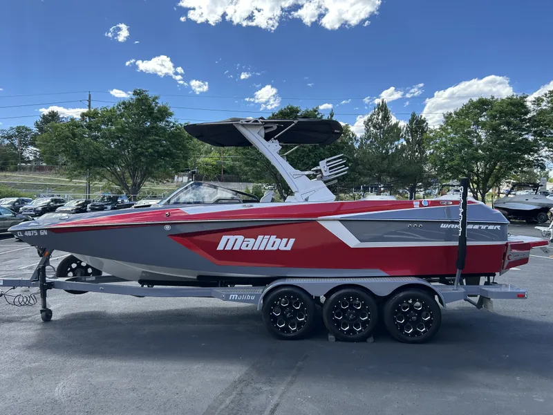 Slide: The Image of Malibu 24 MXZ 2023 - 5