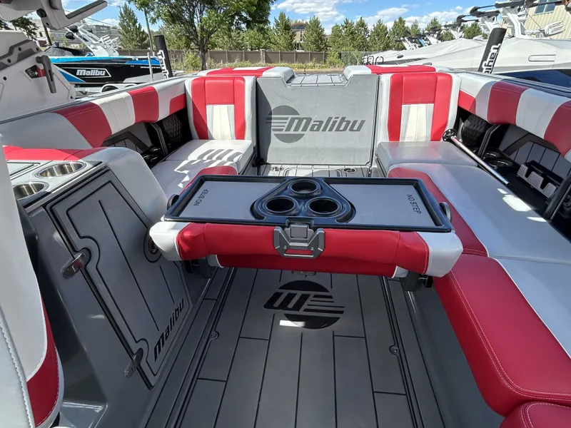 Slide: The Image of Malibu 24 MXZ 2023 - 10
