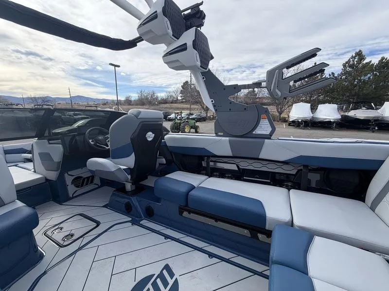 Slide: The Image of Malibu 23 LSV 2026 - 18