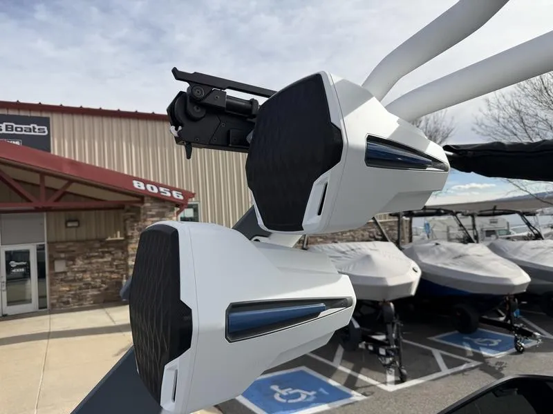 Slide: The Image of Malibu 23 LSV 2026 - 16