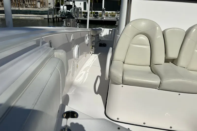 Slide: The Image of Everglades 325 Center Console 2015 - 67