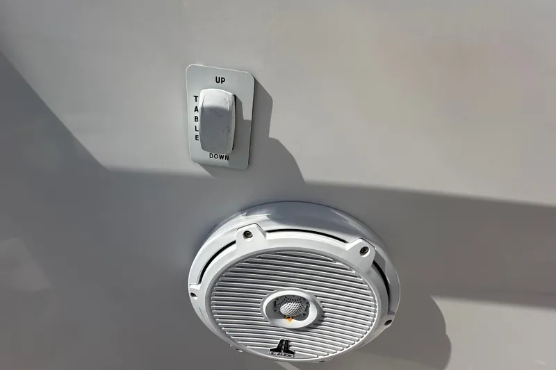 Slide: The Image of Everglades 325 Center Console 2015 - 55