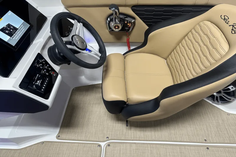 Slide: The Image of Sea Ray SPX 230 Outboard 2025 - 50