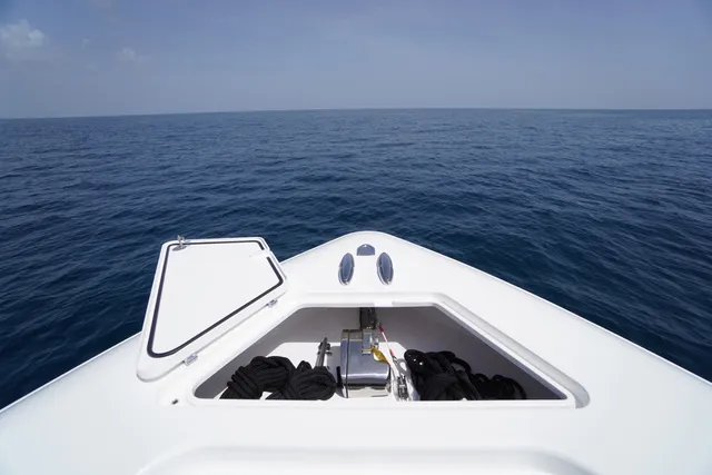 Slide: The Image of Contender 44CB CUSTOM BUILD 44' 2026 - 25
