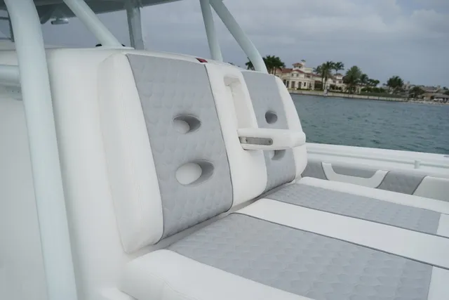 Slide: The Image of Contender 44CB CUSTOM BUILD 44' 2026 - 50