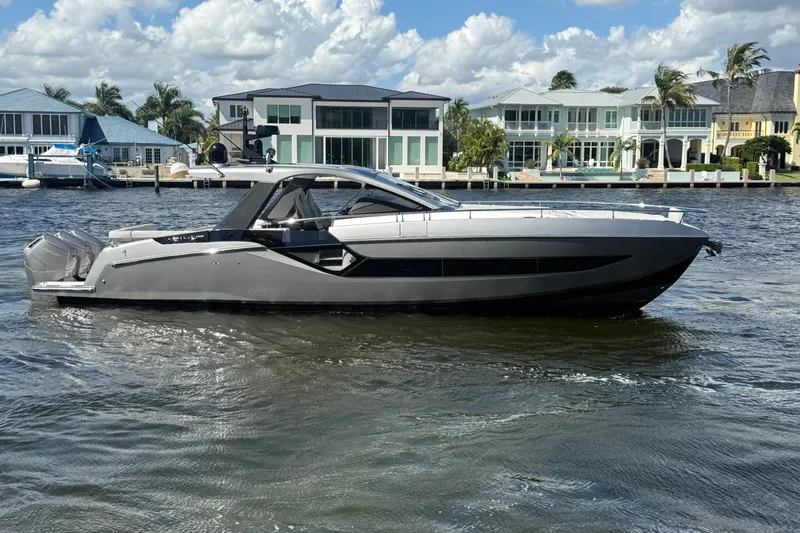 Slide: The Image of Azimut Verve 48 2024 - 6