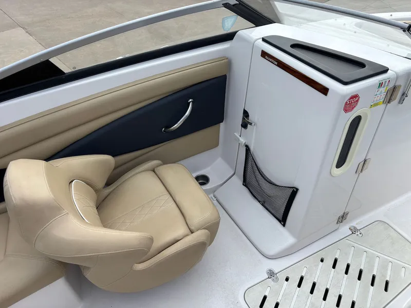 Slide: The Image of Glastron GT 245 2016 - 6