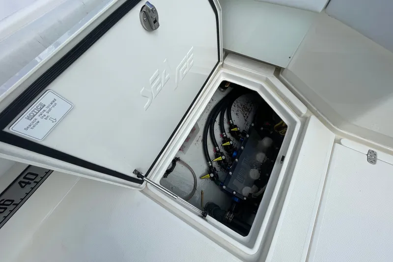 Slide: The Image of SeaVee 390Z 2018 - 26