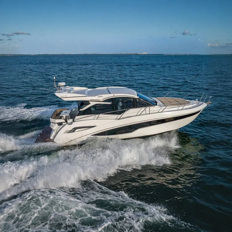 Slide: The Image of Galeon 425 HTS 2024 - 0