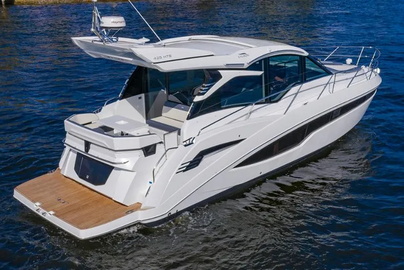 The Image of Galeon 425 HTS 2024 - 1