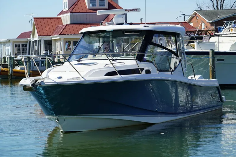 Slide: The Image of Boston Whaler 325 Conquest 2020 - 3