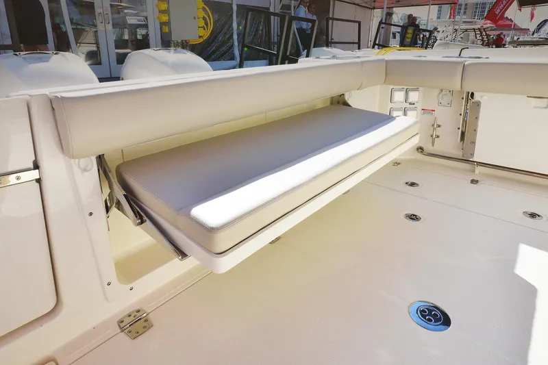 Slide: The Image of Boston Whaler 325 Conquest 2020 - 7