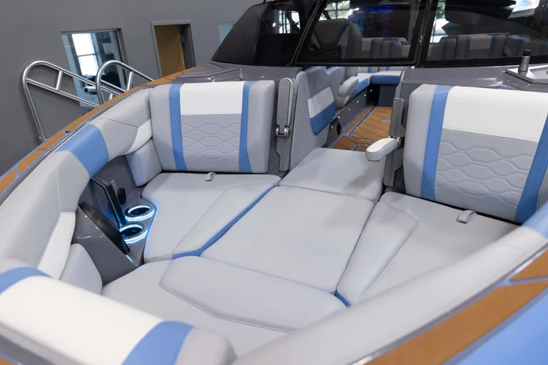 Slide: The Image of Malibu 23 LSV 2026 - 14