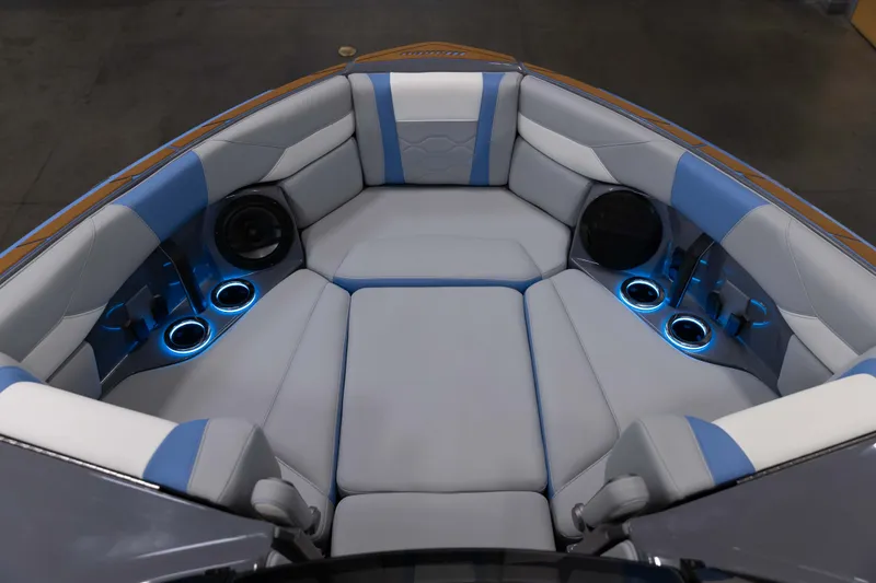 Slide: The Image of Malibu 23 LSV 2026 - 28