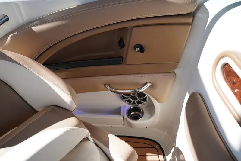 Slide: The Image of Crownline Boats E 235 XS 2019 - 20