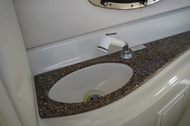 Slide: The Image of Crownline Boats E 235 XS 2019 - 11