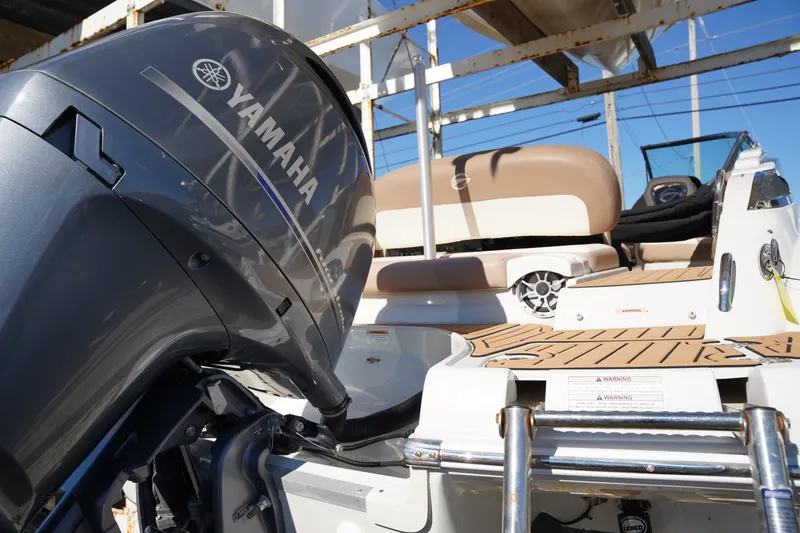 Slide: The Image of Crownline Boats E 235 XS 2019 - 3