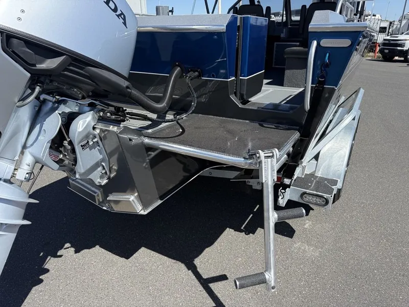 Slide: The Image of North River 21' Seahawk 2026 - 5