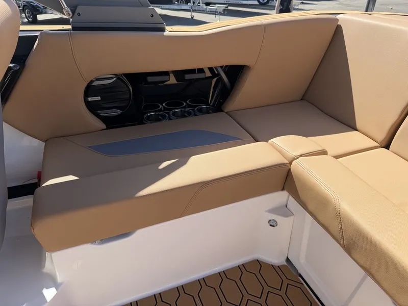 Slide: The Image of MasterCraft NXT20 2027 - 7