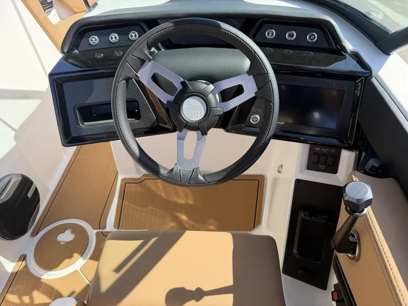 Slide: The Image of MasterCraft NXT20 2027 - 9