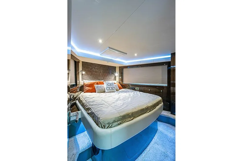 Slide: The Image of Carver Yachts C52 Coupe 2017 - 28