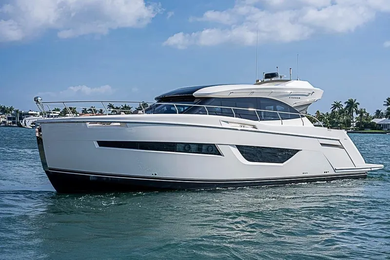 The Image of Carver Yachts C52 Coupe 2017 - 0