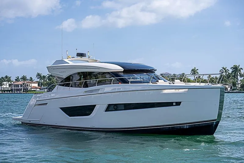 Slide: The Image of Carver Yachts C52 Coupe 2017 - 2