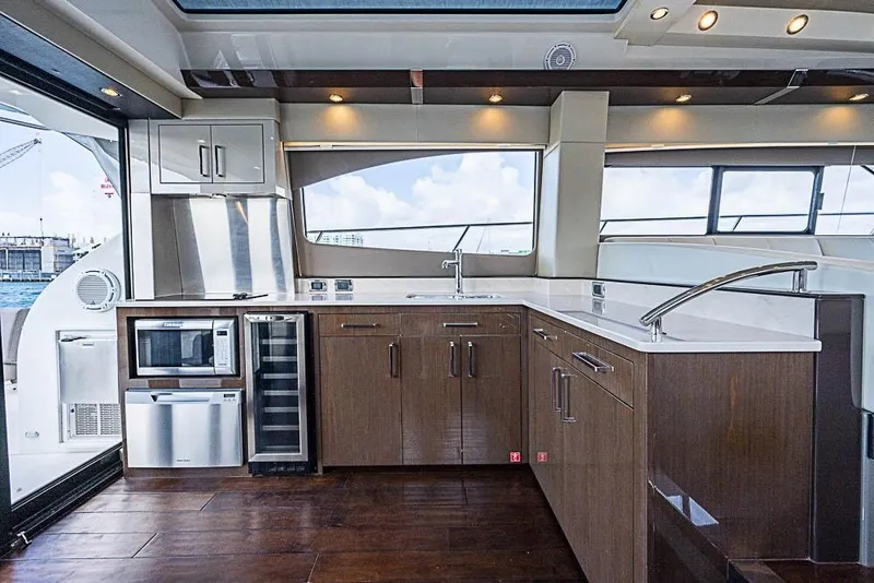 Slide: The Image of Carver Yachts C52 Coupe 2017 - 11