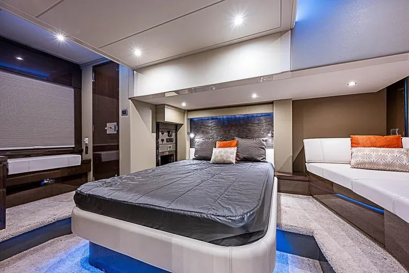 Slide: The Image of Carver Yachts C52 Coupe 2017 - 20