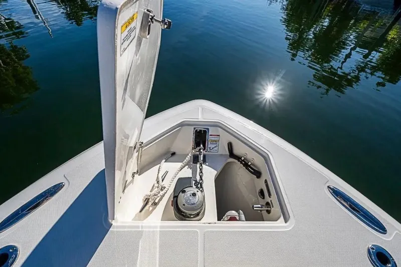 Slide: The Image of Boston Whaler 350 Realm 2022 - 12
