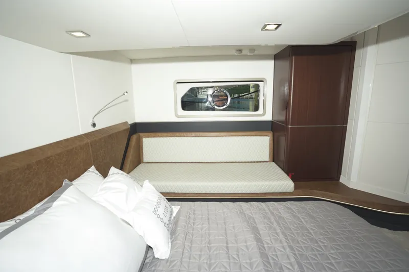 Slide: The Image of Schaefer 510 GT Pininfarina 2022 - 37