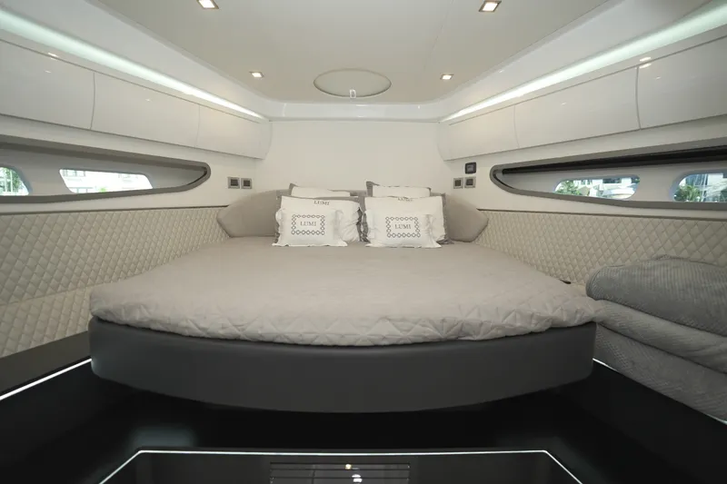 Slide: The Image of Schaefer 510 GT Pininfarina 2022 - 31