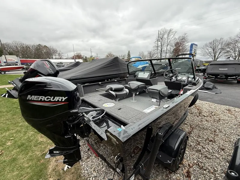 Slide: The Image of Lund 1650 Rebel XL Sport 2025 - 3