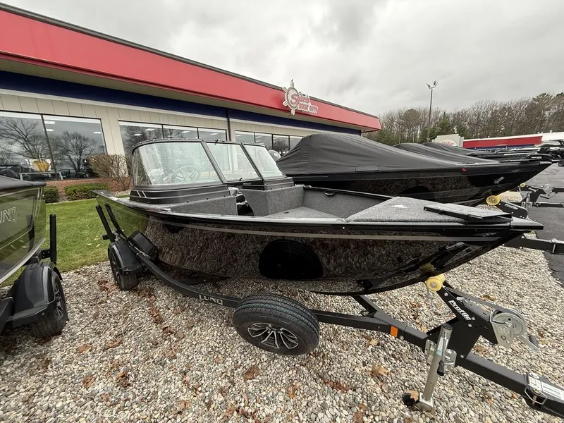 Slide: The Image of Lund 1650 Rebel XL Sport 2025 - 4