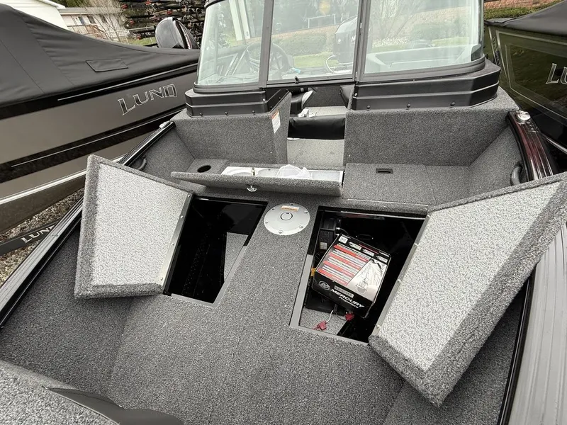 Slide: The Image of Lund 1650 Rebel XL Sport 2025 - 6