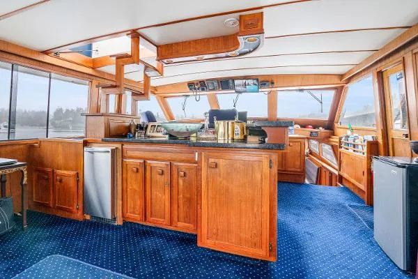 Slide: The Image of McQueen Motoryacht 1980 - 23