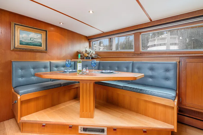 Slide: The Image of McQueen Motoryacht 1980 - 31