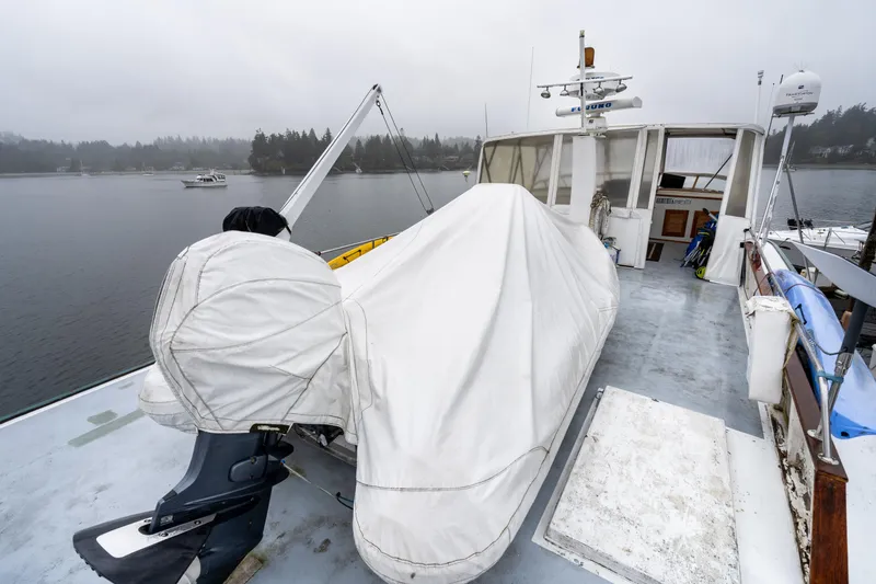 Slide: The Image of McQueen Motoryacht 1980 - 50