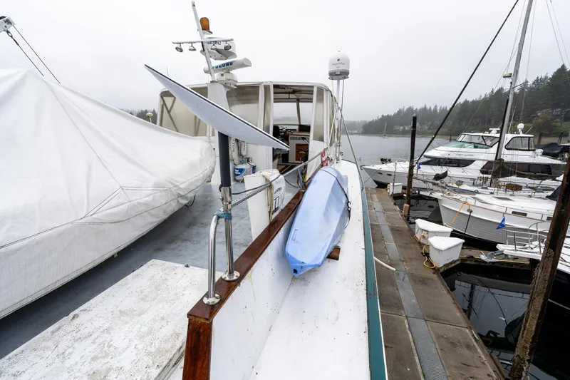 Slide: The Image of McQueen Motoryacht 1980 - 51