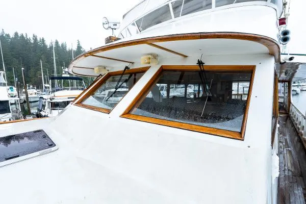 Slide: The Image of McQueen Motoryacht 1980 - 81