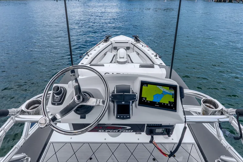 Slide: The Image of Nor-Tech 452 Super Fish 2024 - 23