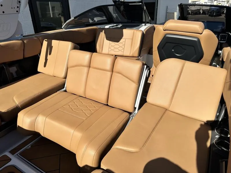 Slide: The Image of Malibu 23 LSV 2026 - 21