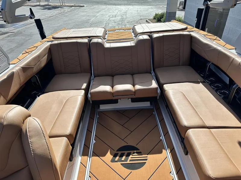 Slide: The Image of Malibu 23 LSV 2026 - 26
