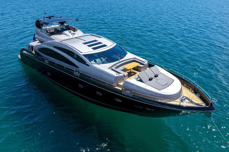 Slide: The Image of Sunseeker Predator 84 2010 - 24