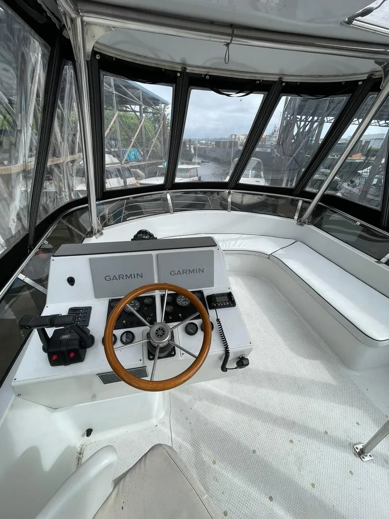 Slide: The Image of Roger Hill 11.2m Powercat 1997 - 27