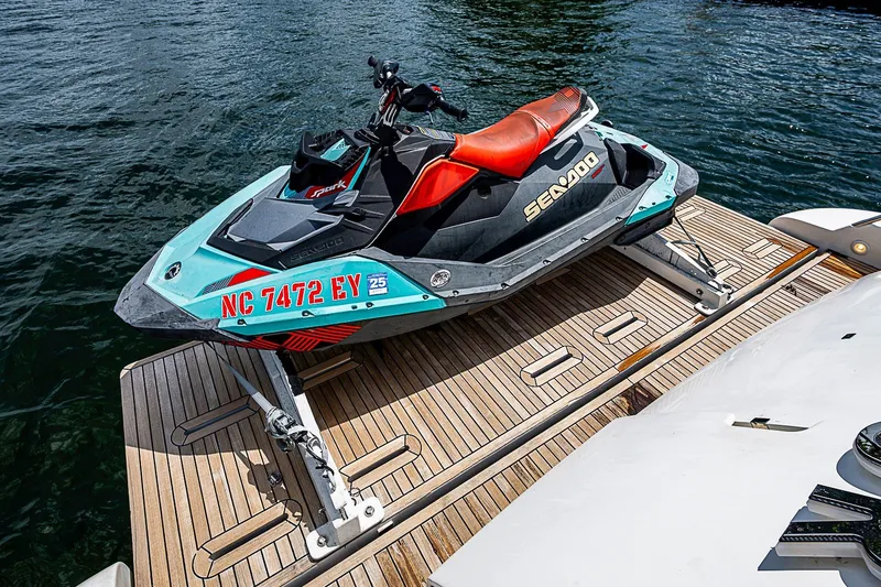 Slide: The Image of Azimut 64 2013 - 73