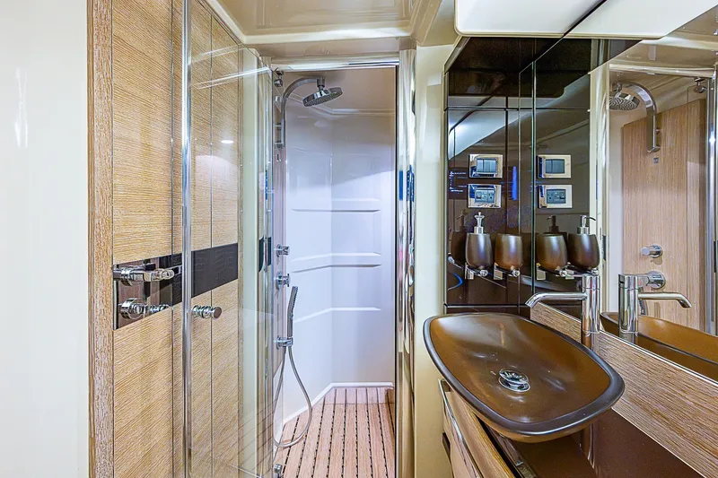 Slide: The Image of Azimut 64 2013 - 55