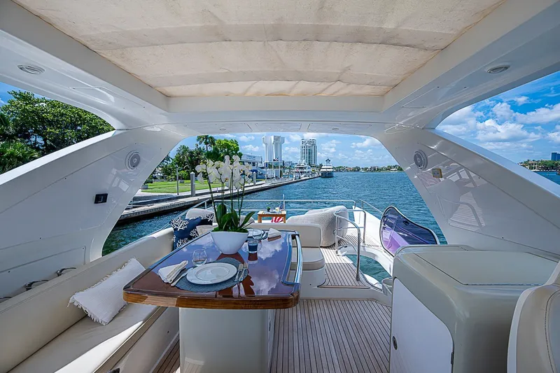 Slide: The Image of Azimut 64 2013 - 20