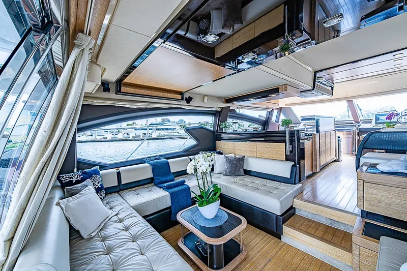 Slide: The Image of Azimut 64 2013 - 65