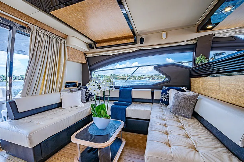 Slide: The Image of Azimut 64 2013 - 69